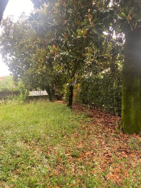 casa indipendente in vendita ad Osio Sotto