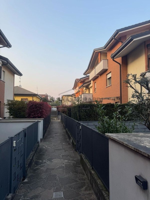appartamento in vendita ad Osio Sotto