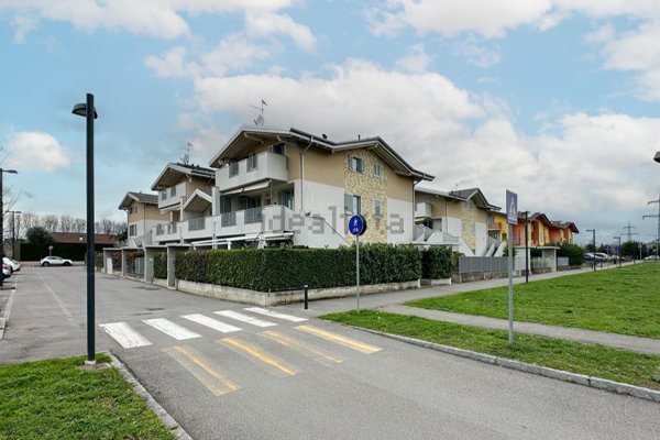 appartamento in vendita ad Osio Sotto