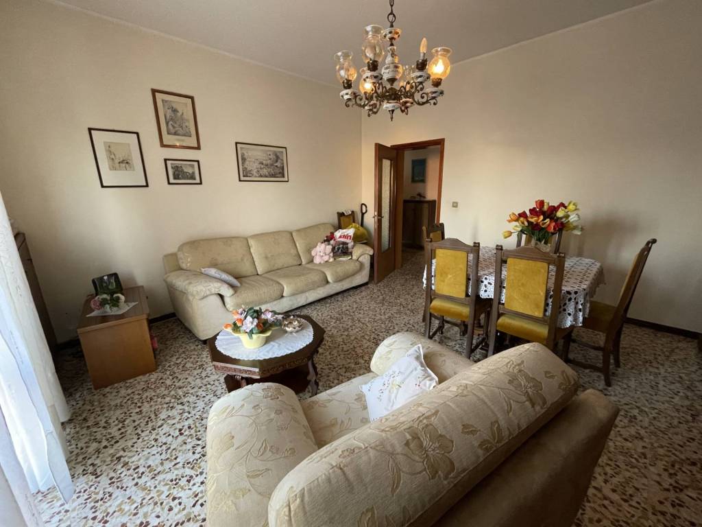 casa indipendente in vendita ad Osio Sotto