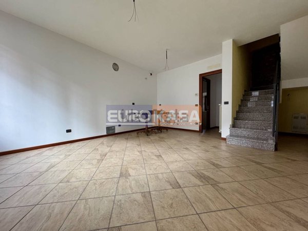 appartamento in vendita ad Osio Sotto
