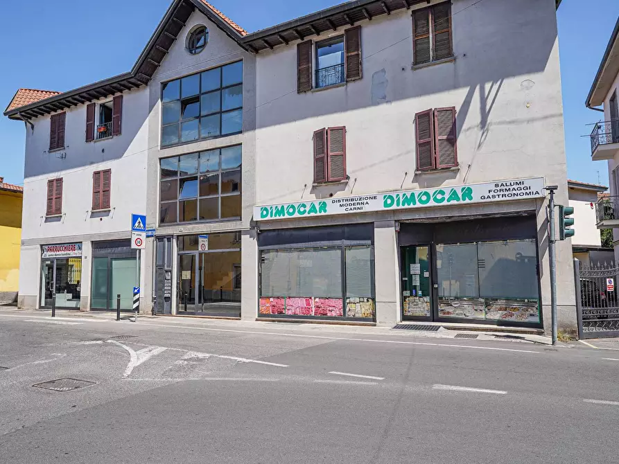 negozio in vendita ad Osio Sotto