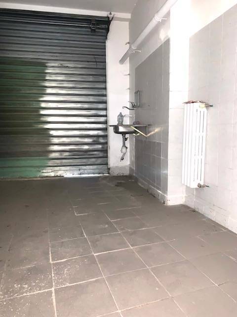 locale commerciale in vendita ad Osio Sotto