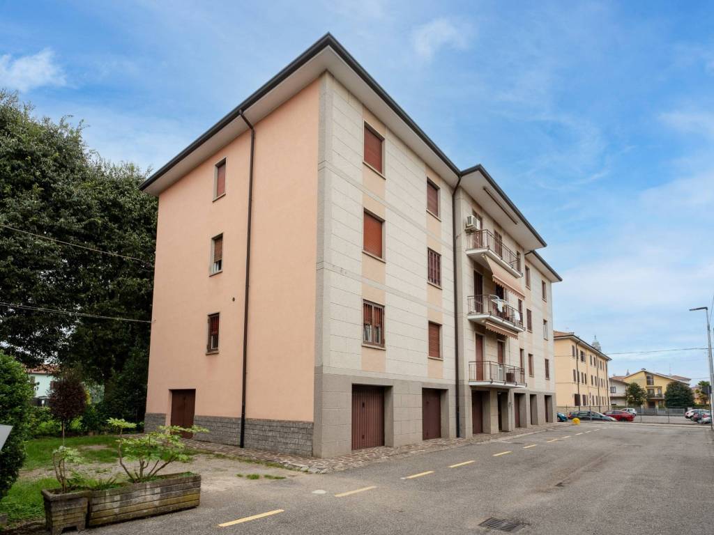 appartamento in vendita ad Osio Sotto