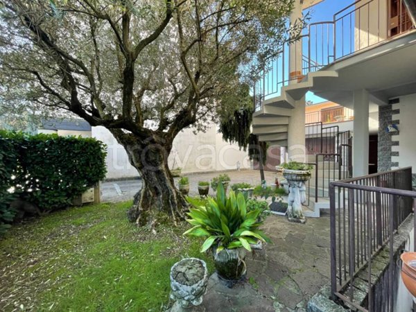 casa indipendente in vendita ad Osio Sotto