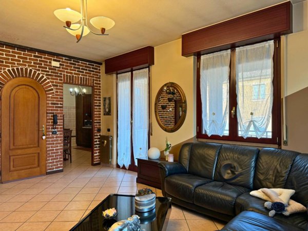 casa indipendente in vendita ad Osio Sotto