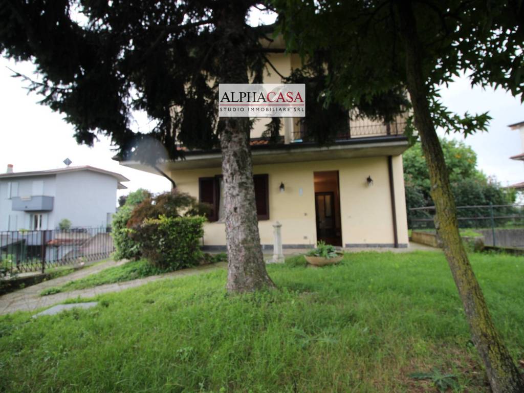 casa indipendente in vendita ad Osio Sotto