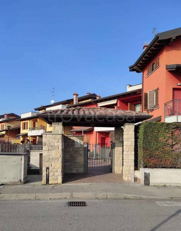 appartamento in vendita ad Osio Sotto