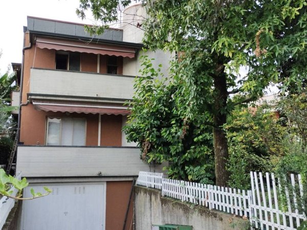 casa indipendente in vendita ad Osio Sotto