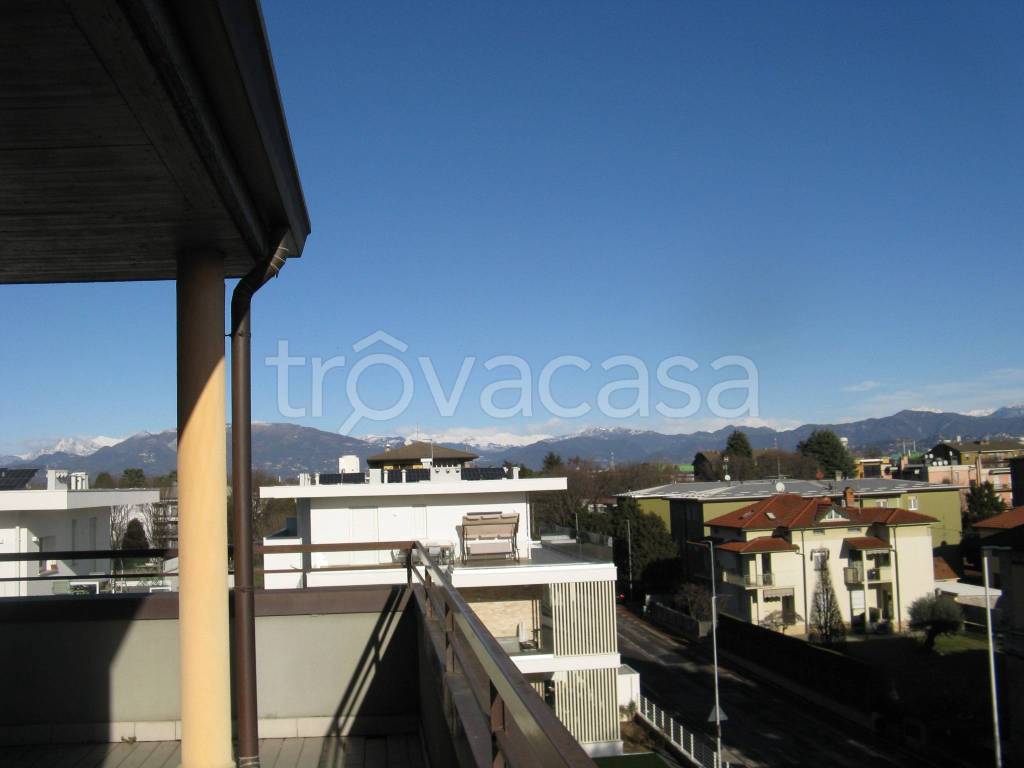 appartamento in vendita ad Osio Sotto