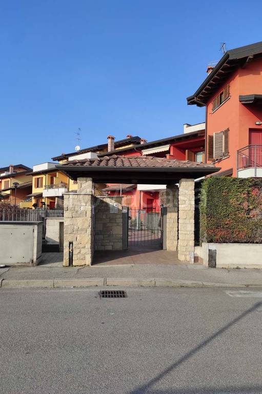 appartamento in vendita ad Osio Sotto