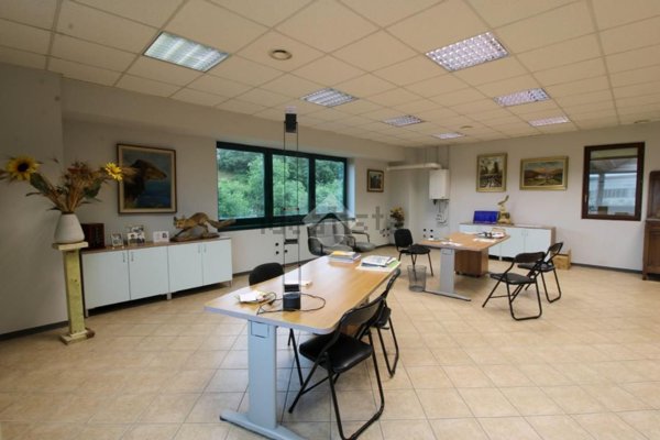 ufficio in vendita ad Osio Sotto