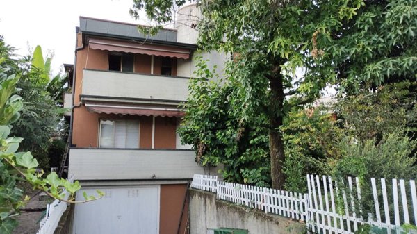 casa indipendente in vendita ad Osio Sotto