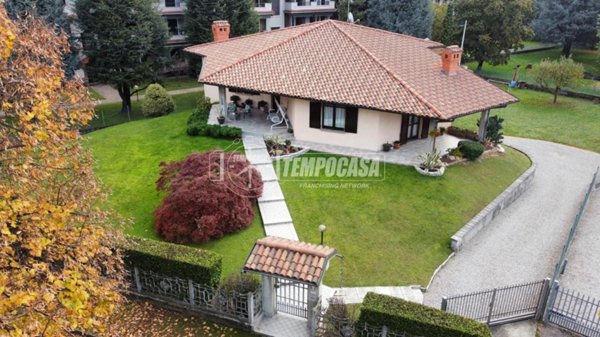 casa indipendente in vendita ad Osio Sotto