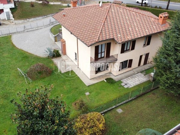 casa indipendente in vendita ad Osio Sotto