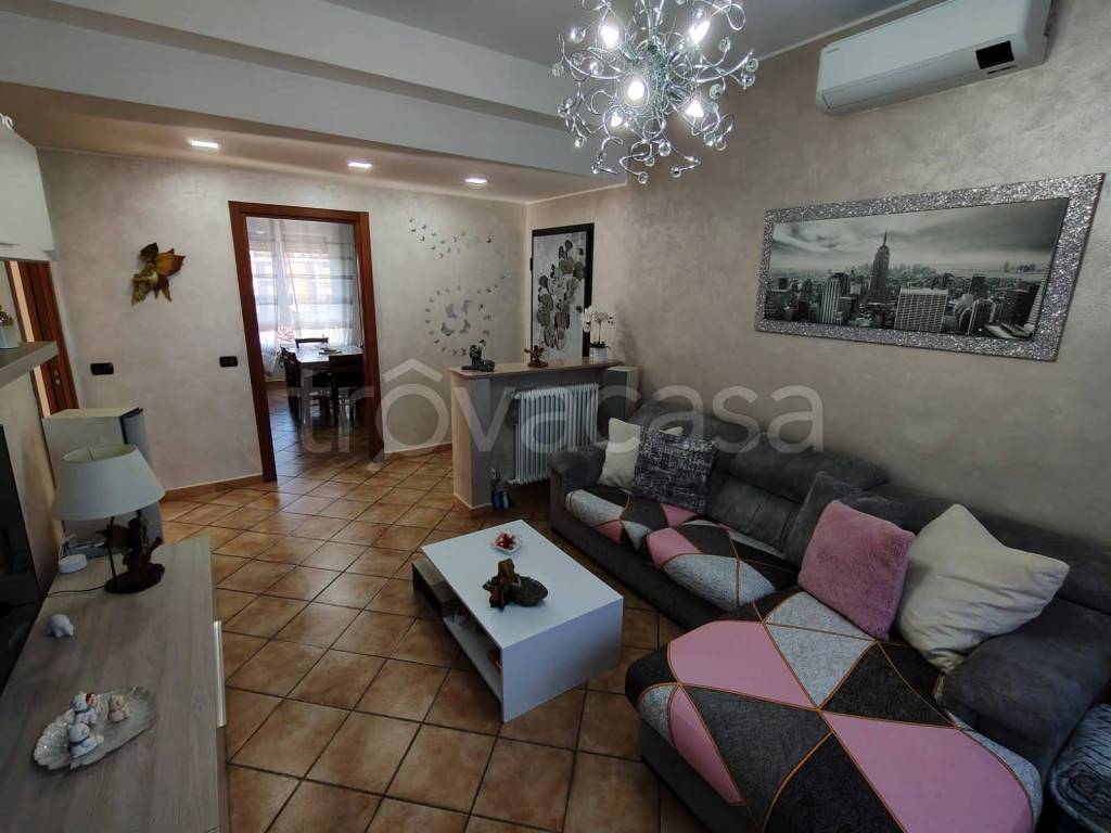 appartamento in vendita ad Osio Sotto