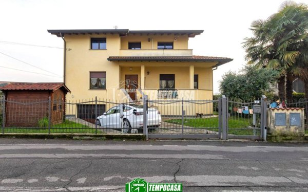 casa indipendente in vendita ad Osio Sotto