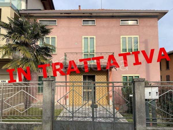 casa indipendente in vendita ad Osio Sotto