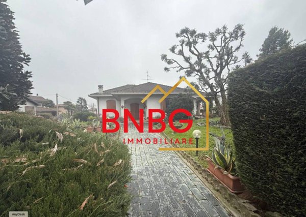 casa indipendente in vendita ad Osio Sotto