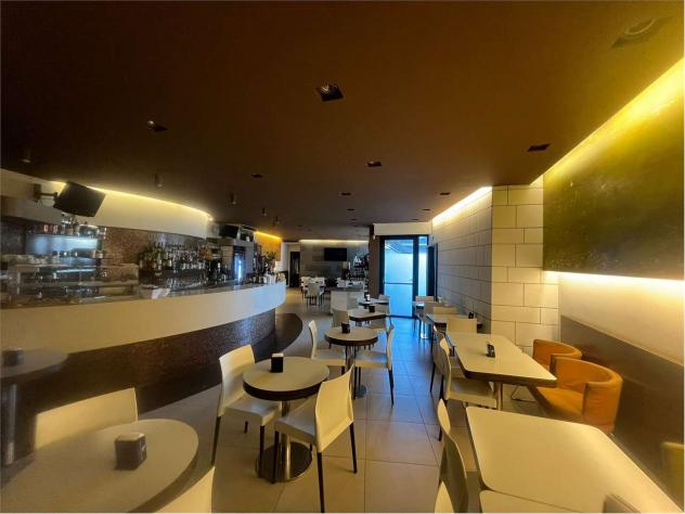 locale commerciale in vendita ad Osio Sotto