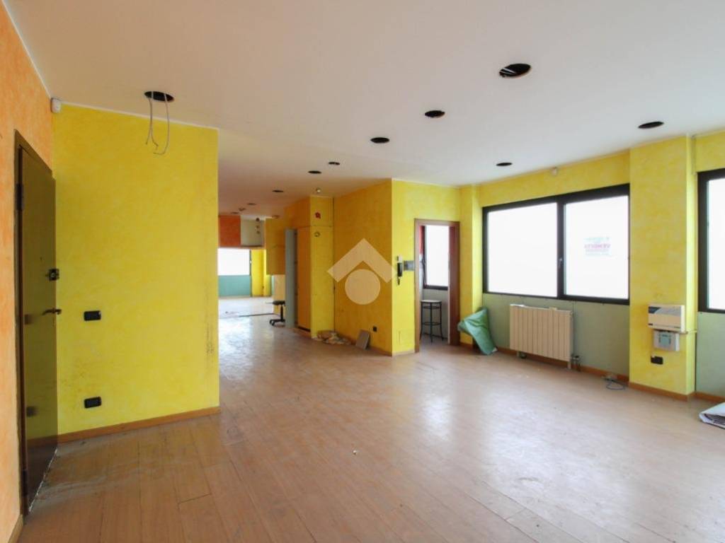 ufficio in vendita ad Osio Sotto