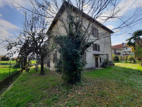 casa indipendente in vendita ad Osio Sotto