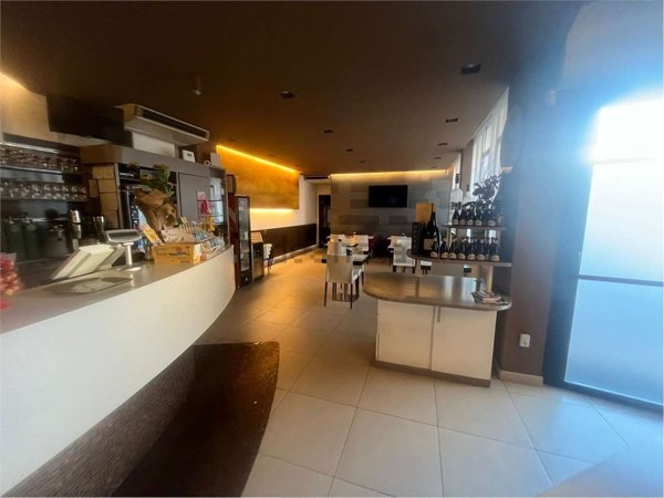 negozio in vendita ad Osio Sotto