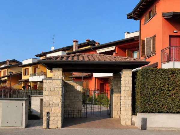 appartamento in vendita ad Osio Sotto
