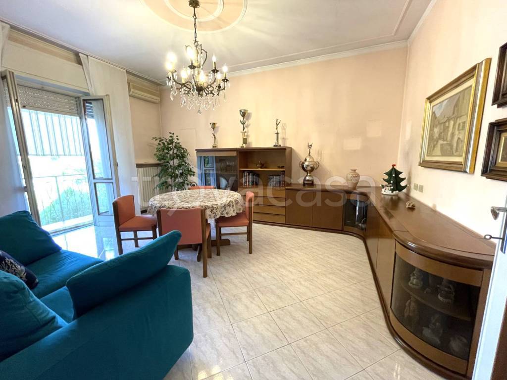 casa indipendente in vendita ad Osio Sotto