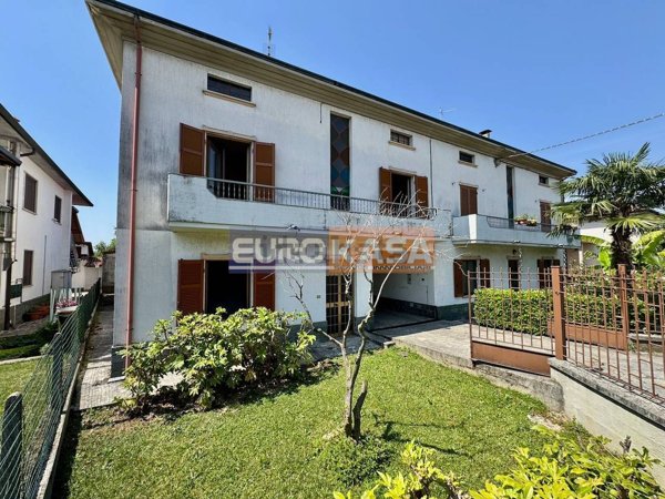 casa indipendente in vendita ad Osio Sotto