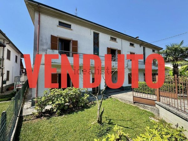 casa indipendente in vendita ad Osio Sotto