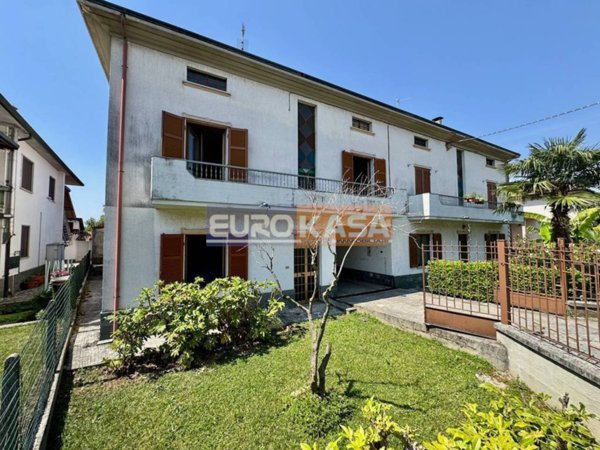 casa indipendente in vendita ad Osio Sotto