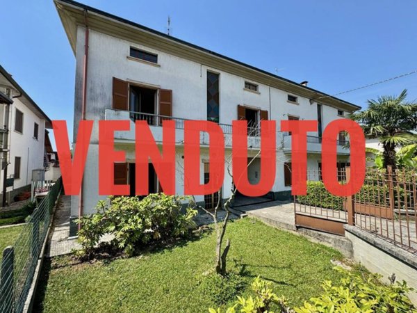 casa indipendente in vendita ad Osio Sotto