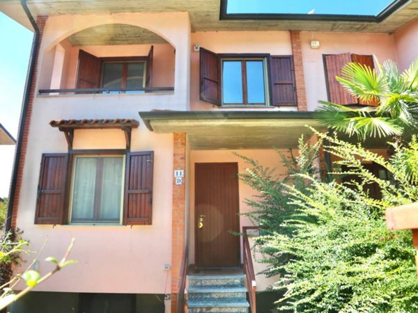 casa indipendente in vendita ad Osio Sotto