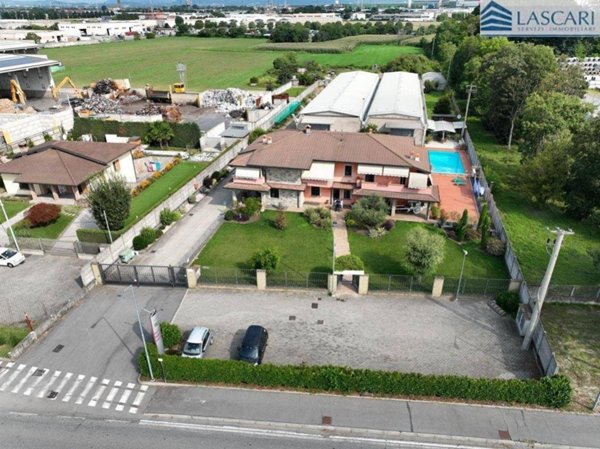 casa indipendente in vendita ad Osio Sotto
