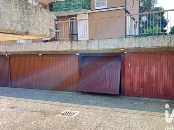 box auto in vendita ad Osio Sotto