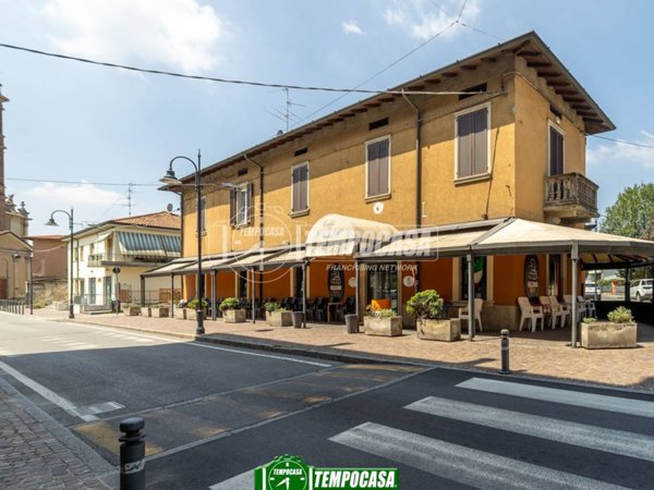 locale commerciale in vendita ad Osio Sotto