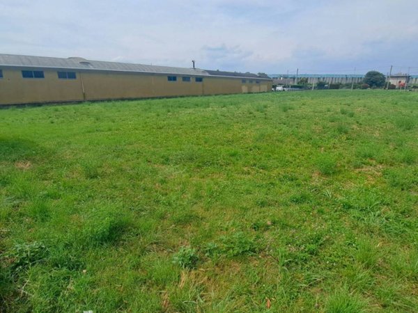 terreno in vendita ad Osio Sotto