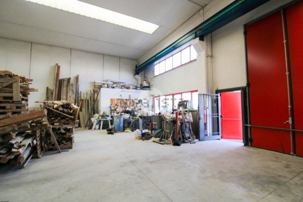 capannone in vendita a Pagazzano
