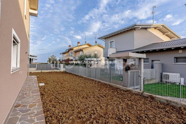 casa indipendente in vendita a Pagazzano