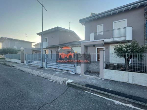 casa indipendente in vendita a Pagazzano