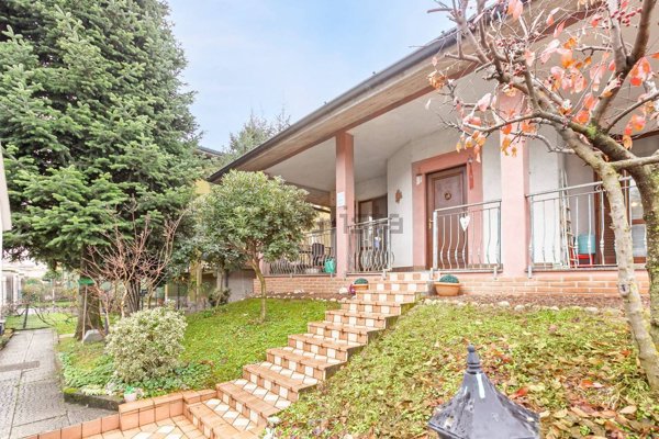 casa indipendente in vendita a Pagazzano