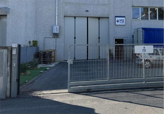 locale commerciale in vendita a Pagazzano