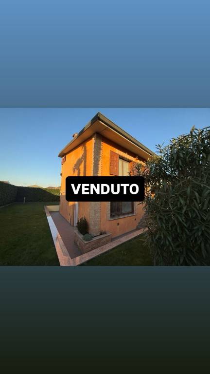 casa indipendente in vendita a Pagazzano