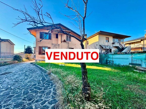 casa indipendente in vendita a Pagazzano