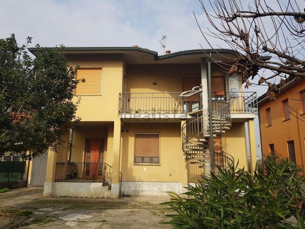 casa indipendente in vendita a Pagazzano