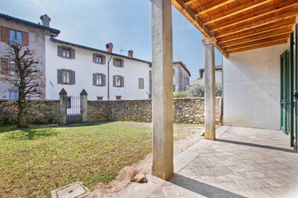 casa indipendente in vendita a Paladina in zona Sombreno