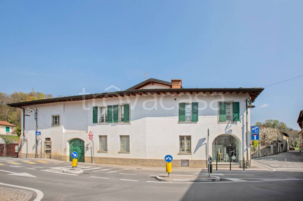 casa indipendente in vendita a Paladina in zona Sombreno