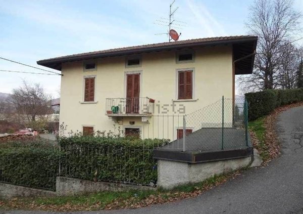 casa indipendente in vendita a Paladina