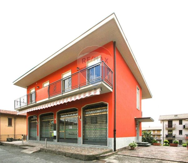 casa indipendente in vendita a Paladina